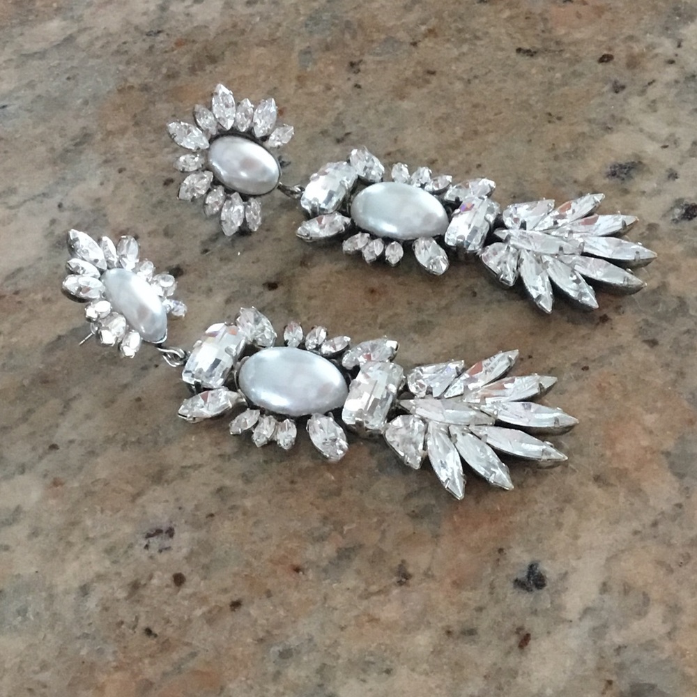 Dannijo Oxidized Silver Crystal Pearl Drop Earrings - Picture 5 of 7